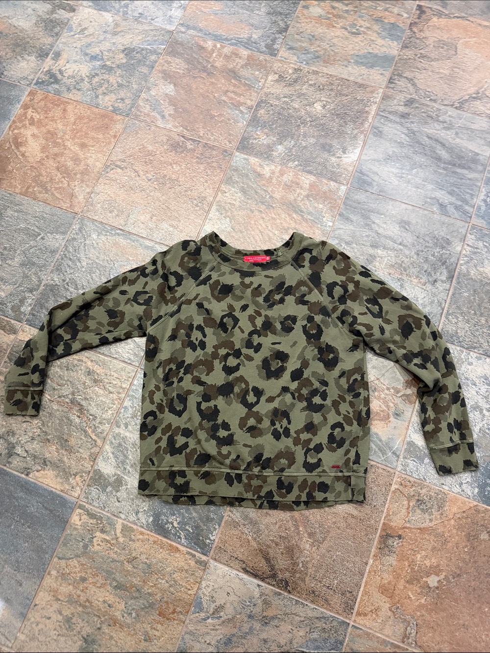 Philanthropy💖Camo Print Long-Sleeve Pullover Top - Olive